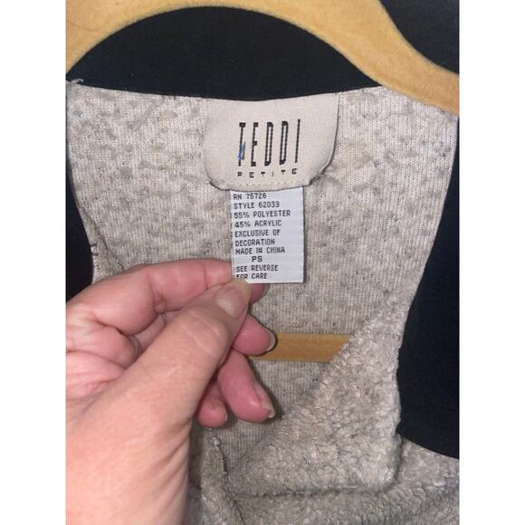 Vintage Teddi Fleece Jacket / 1990s Embroidery Stitch Coat  Size Petite Small - Picture 2 of 2